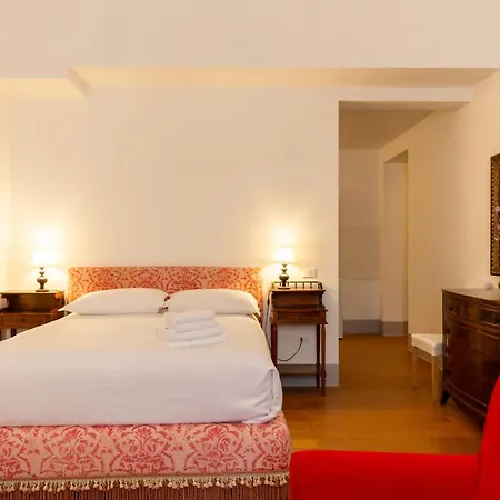 Palazzo Farini 4 Apartment