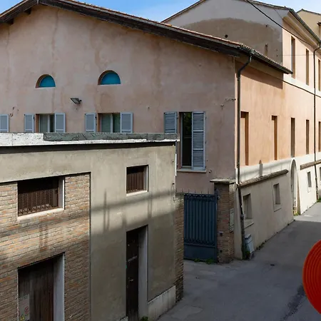 Apartment Palazzo Farini 4 *