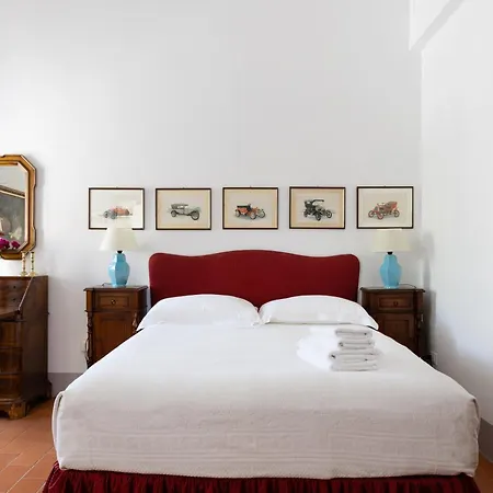 Apartment Palazzo Farini 4